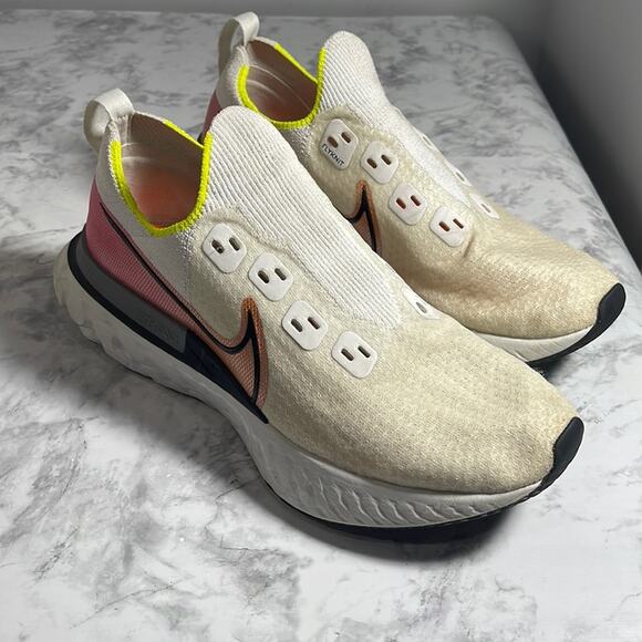 Nike React Infinity “Pink Blast” Platinum Tint Marathon Running Shoes Size 10.5 - Picture 1 of 11